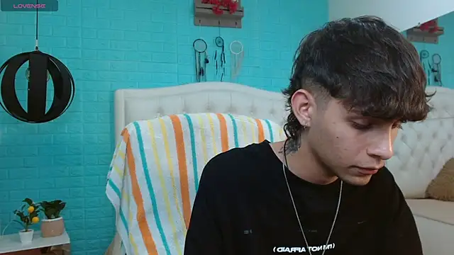 DraxBlade09 live cam on StripChat
