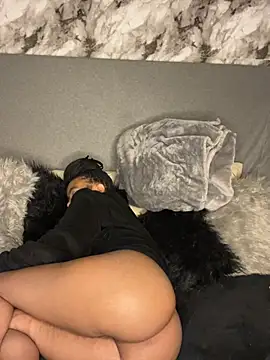 Hot_Mess18 webcam