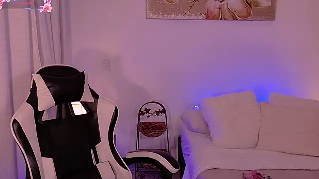 ChloeMoreti webcam