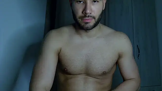 Justynn1 live cam on StripChat