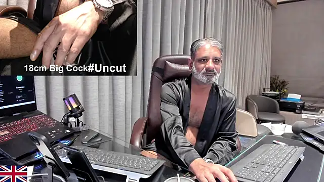 OnlineBossUK webcam