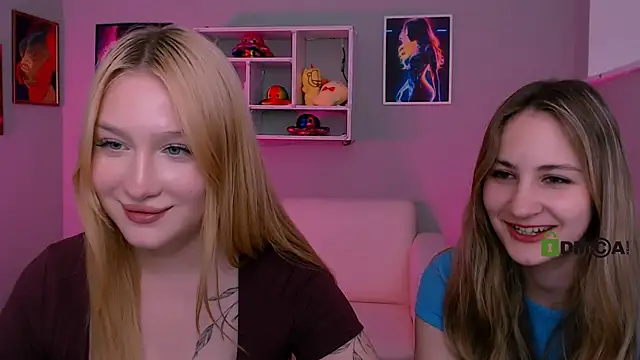 playful_sophie webcam