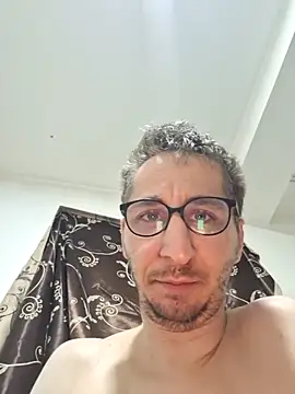 MattedOdobenus live cam on StripChat