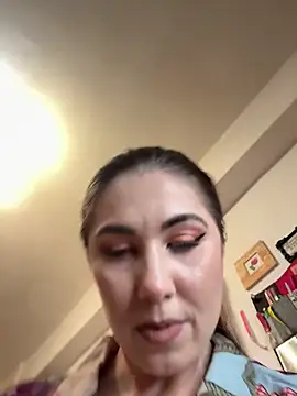 DahliaVonLure webcam