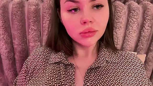 AlmaryKim webcam