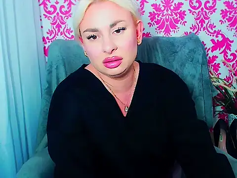 LuxuriaGoddess webcam