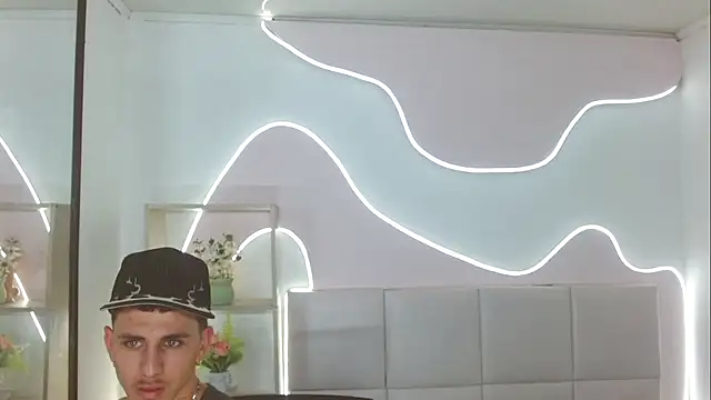 DanntheStiff live cam on StripChat