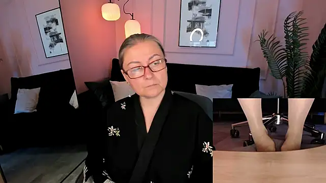 Alexandra_Kind webcam