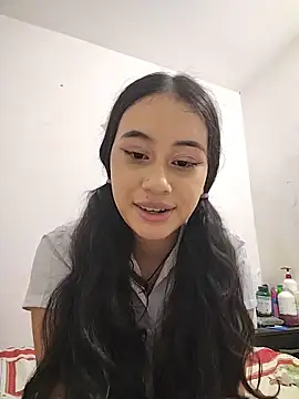 L0lita_Emi12 webcam