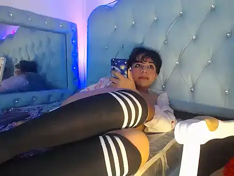 Tiff_Styless webcam