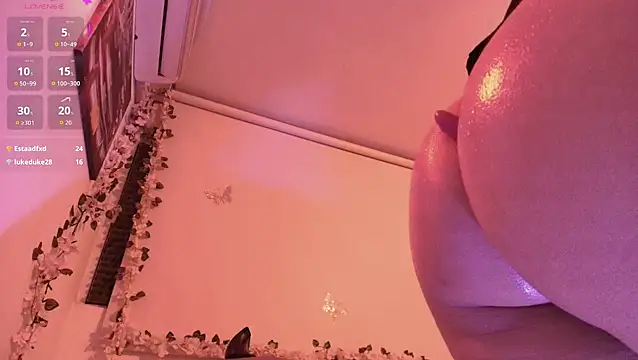 soft_cherry_ webcam