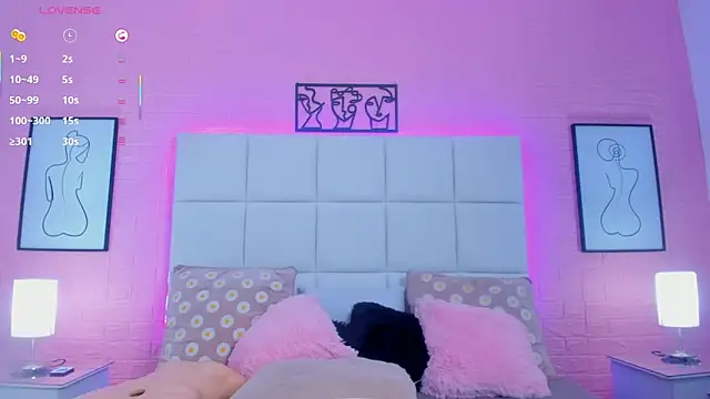 charlotte_kisss webcam