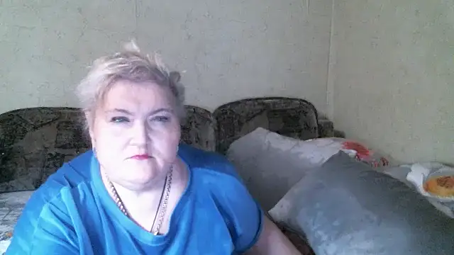 Lana555 live cam on StripChat