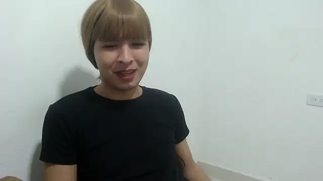 estefania224 webcam