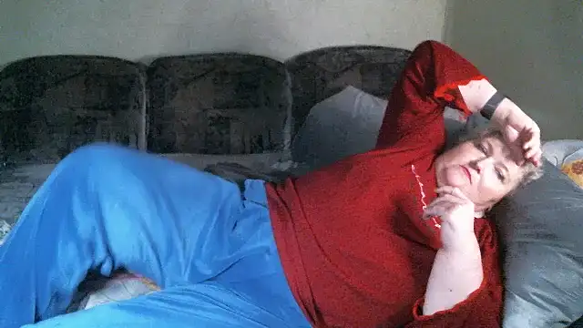 Lana555 live cam on StripChat