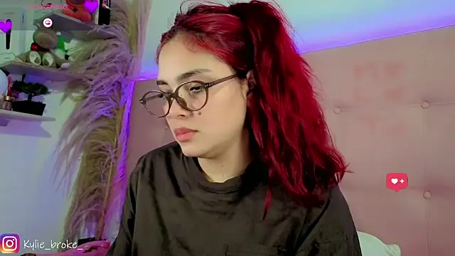 Kylie_brokee