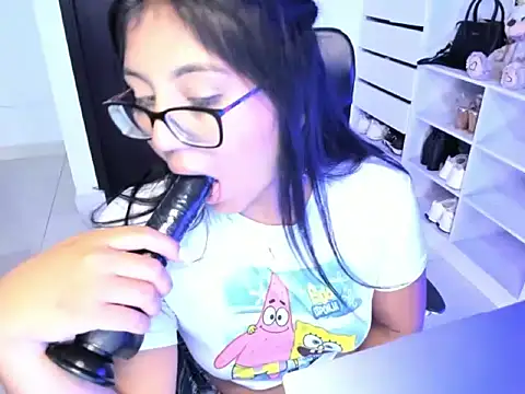 cristina697 webcam