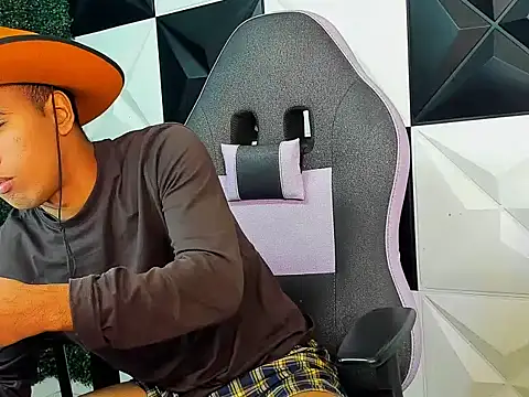 Damondark webcam