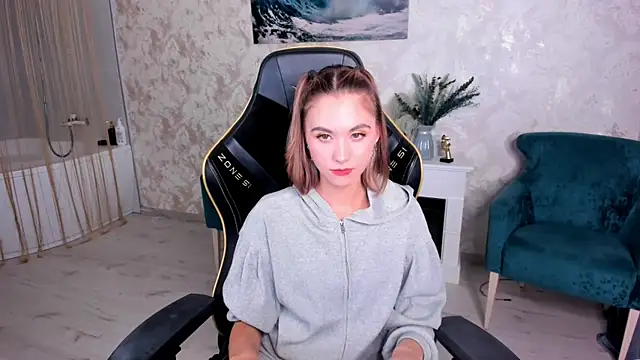 EllaCurtis live cam on StripChat