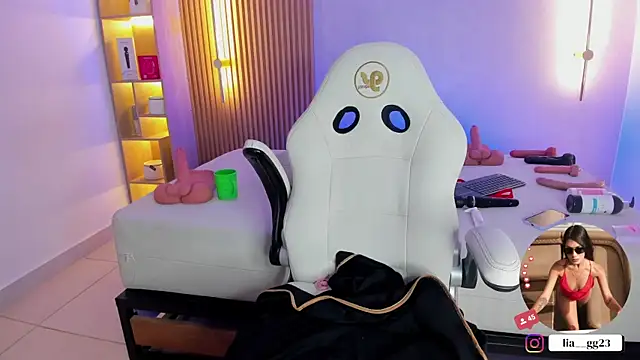 liah_cleir webcam
