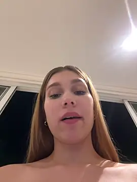 Nikii__ webcam