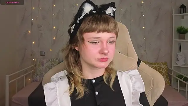 Tori_Cutie webcam