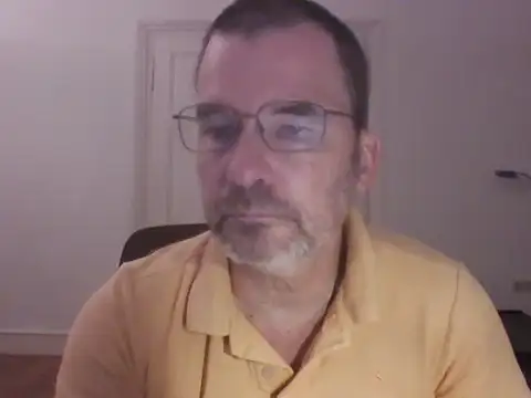 stallionrider88 live cam on StripChat