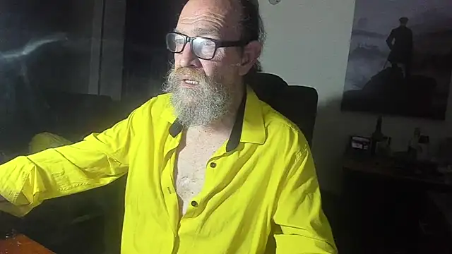 Uncle_Hottie live cam on StripChat