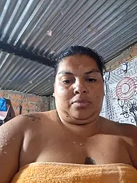Juli_Powl webcam