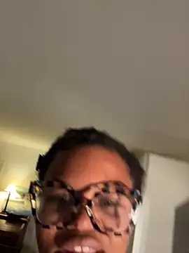 DolliaStarz webcam