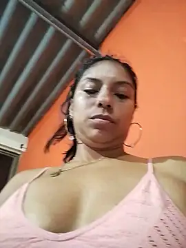 AngelicaStorms webcam