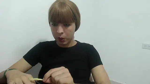 estefania224 webcam