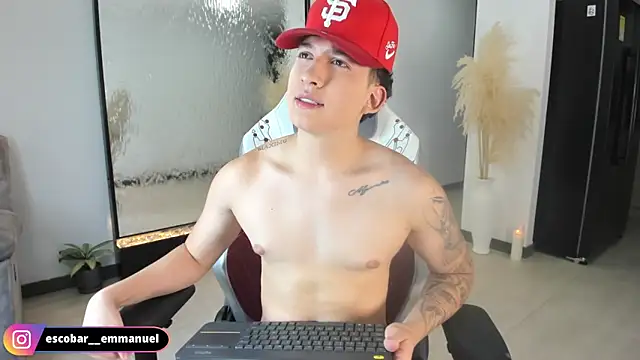escobar_emmanuel (M twink) - cummm 🔥💦