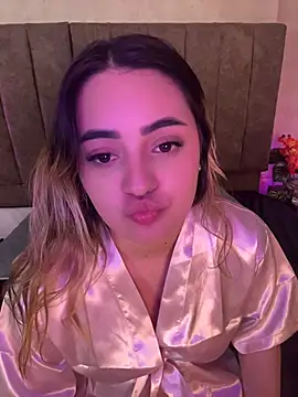 Antonella_Julieta webcam