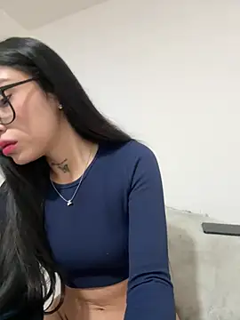 Bonny_Eva live cam on StripChat