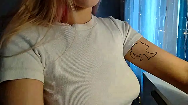 Luna_liss_ live cam on StripChat