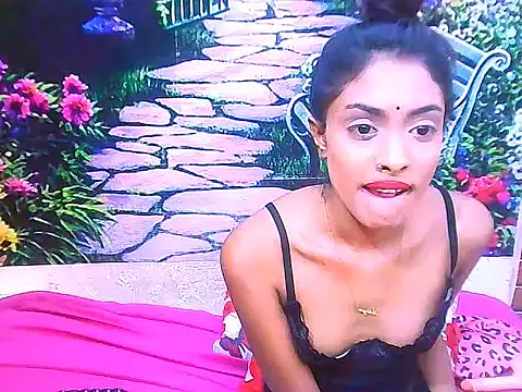 IndianPretty14u2Luv webcam