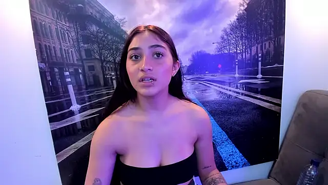 Nina-Mars live cam on StripChat