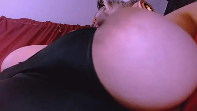Honey_Lucy1 webcam