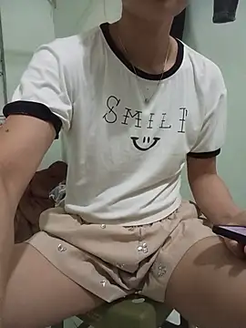 aiai220 live cam on StripChat