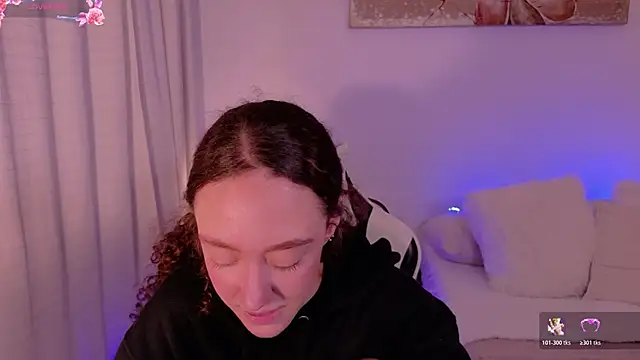 ChloeMoreti webcam