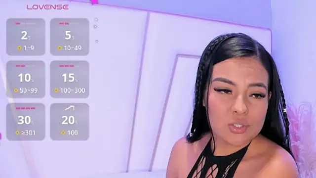 KisyBellaa live cam on StripChat