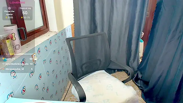 __Saphia__ live cam on StripChat
