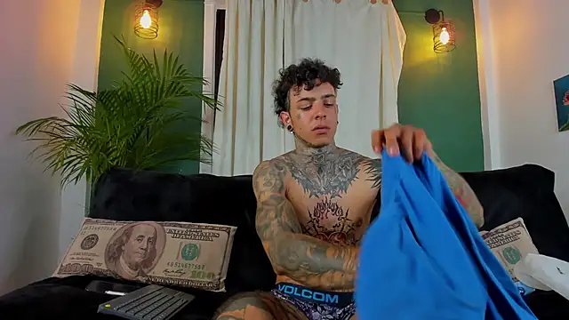 Aron_ford live sex cam