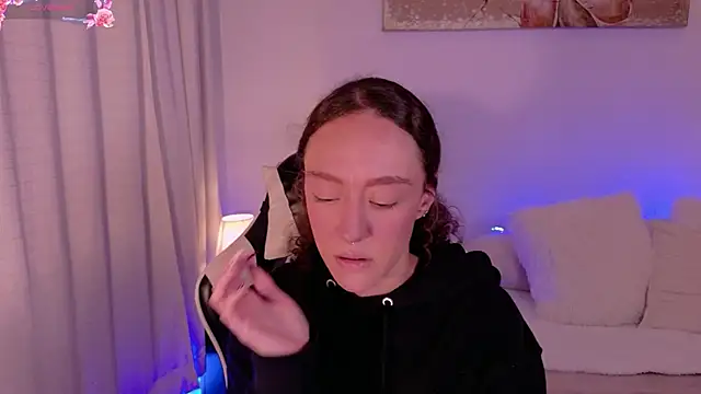 ChloeMoreti webcam