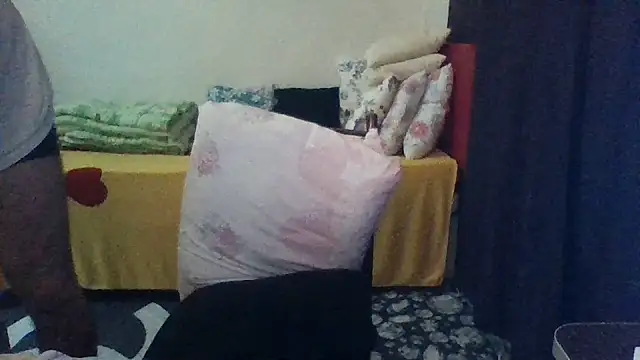 st206boy live cam on StripChat