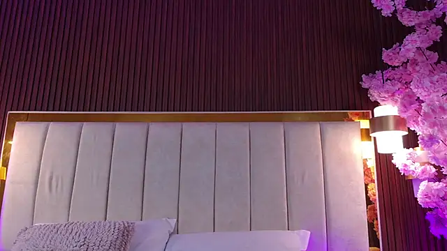 Carrie_GB live cam on StripChat