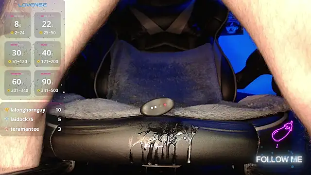 Tom_kio live cam on StripChat