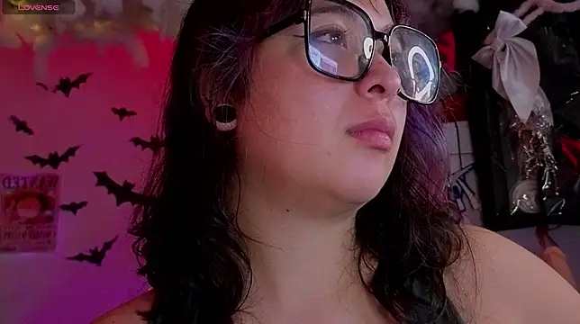 Celeste_Bauman webcam