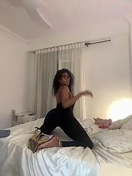 IamCrystal2 webcam